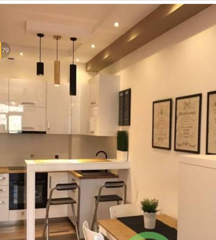 Sophio House In Gagarini Apartment Тбилиси Екстериор снимка